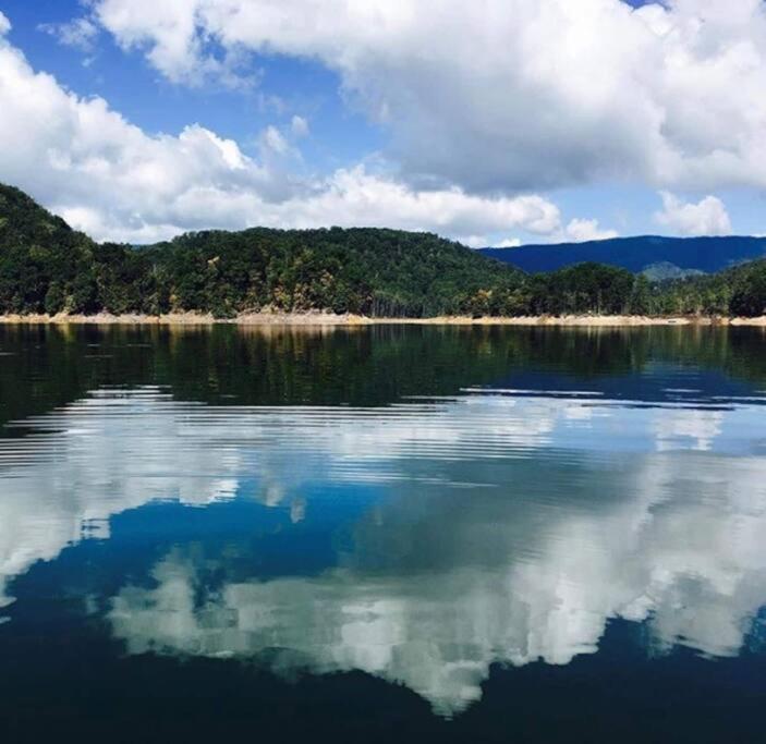 Cabin At The Cove At Watauga Lake Butler Buitenkant foto